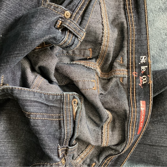 Jeans - Picture 2 of 2